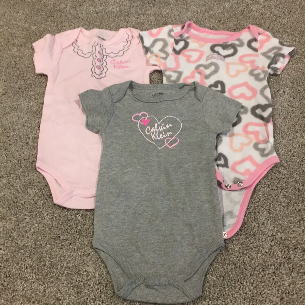 EUC Calvin Klein onesie bodysuit
